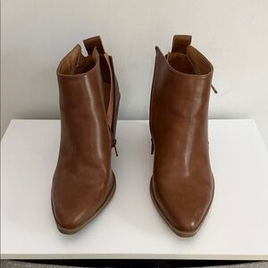 Universal Thread Tan Ankle Booties